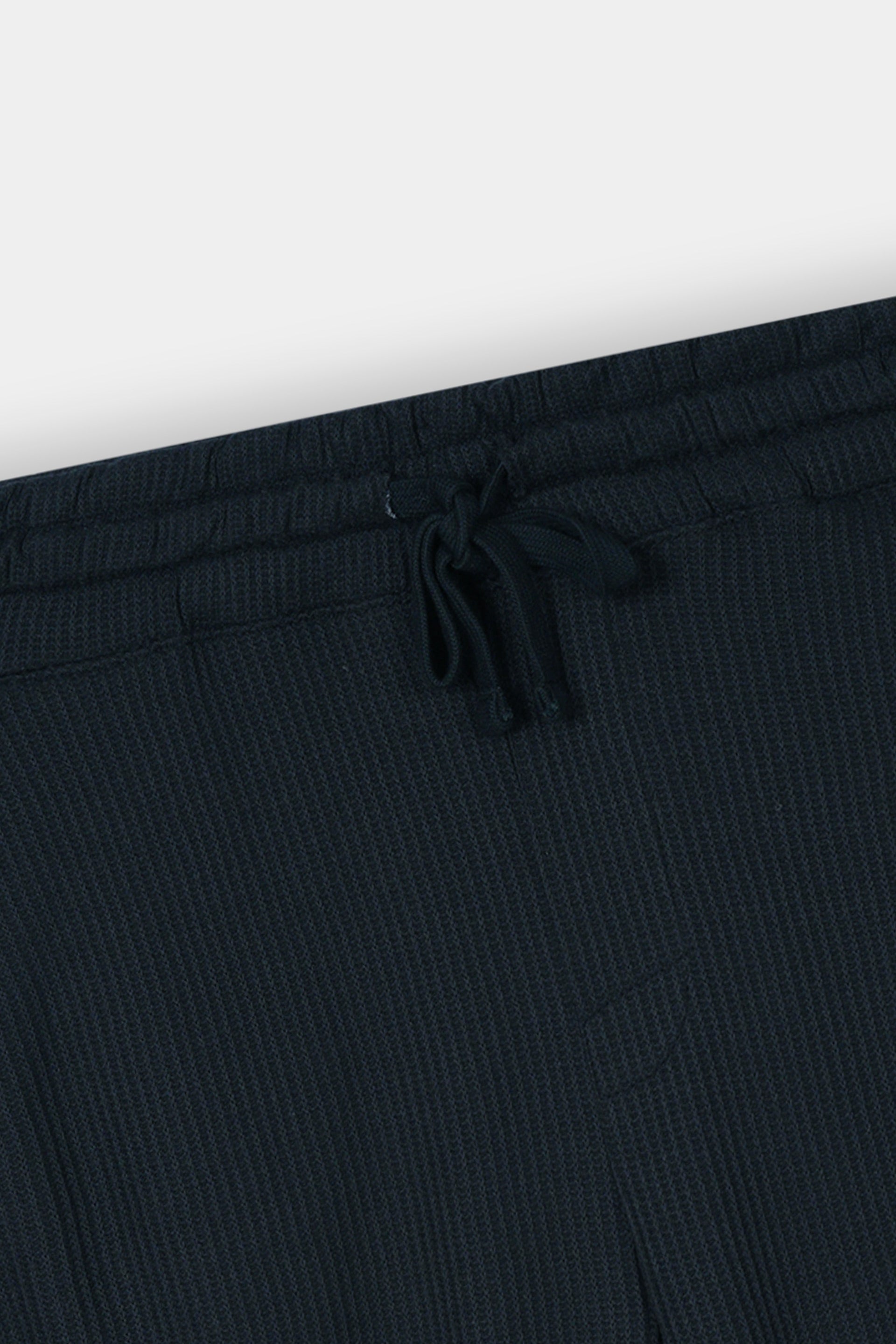 BLACK WAFFLE KNIT CROSS POCKET SHORT