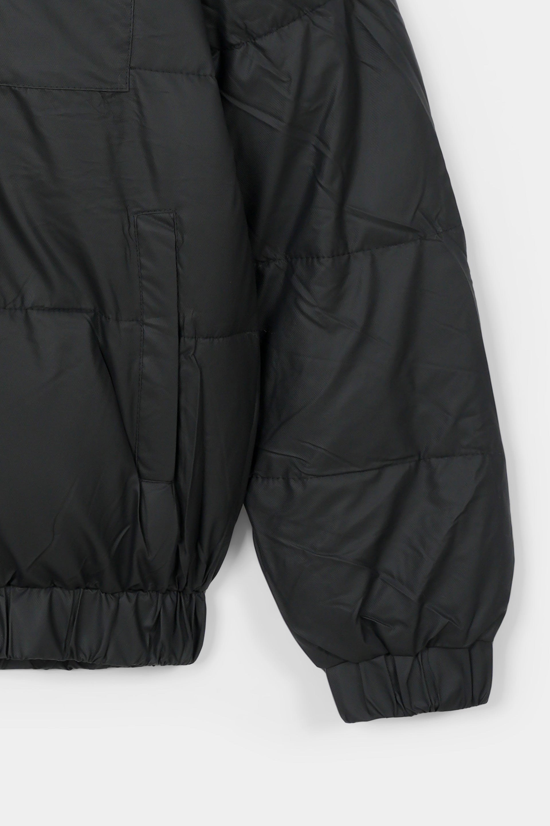 BLACK SOFTSHELL PUFFER JACKET