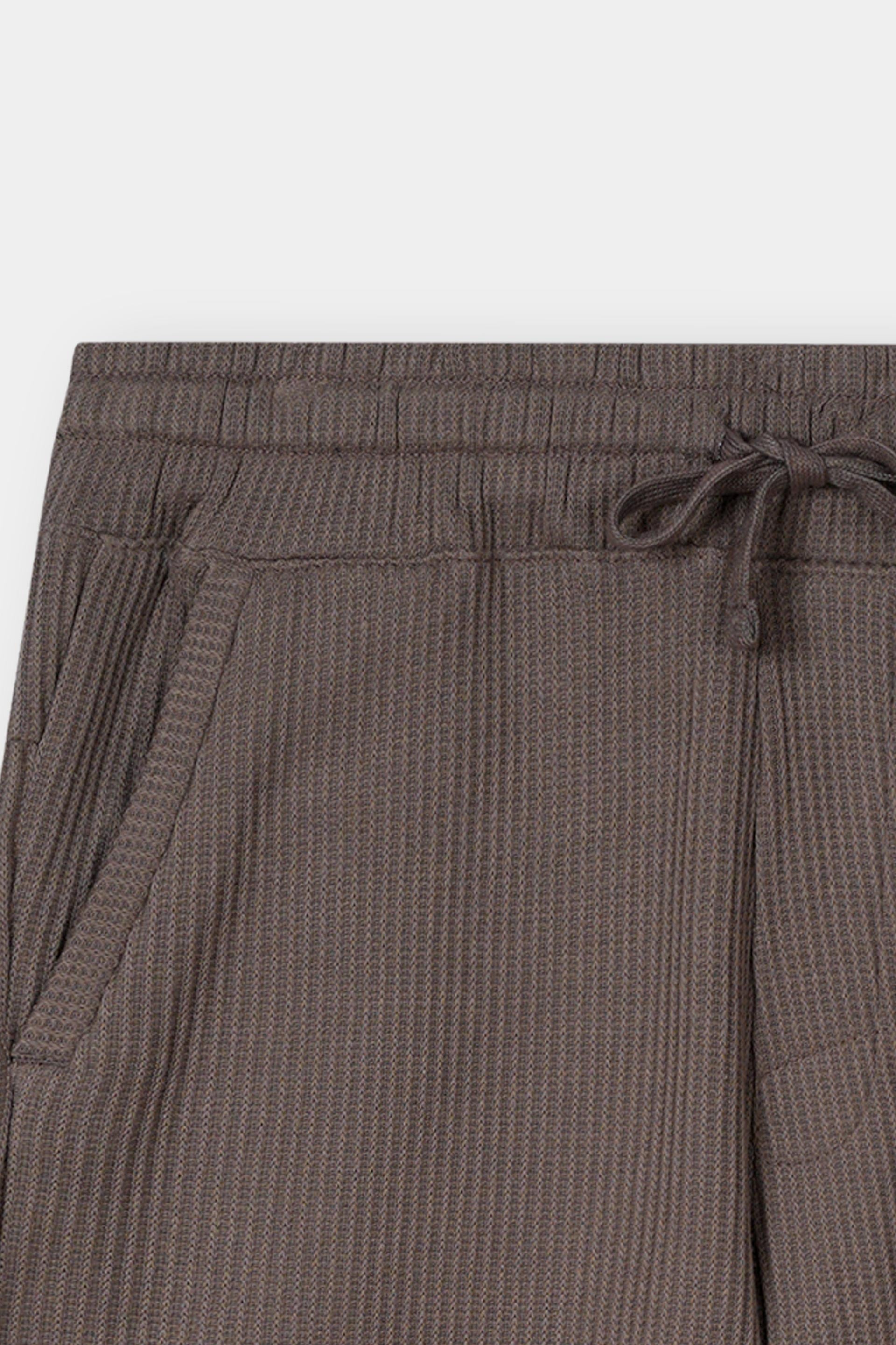 BROWN WAFFLE KNIT CROSS POCKET SHORT