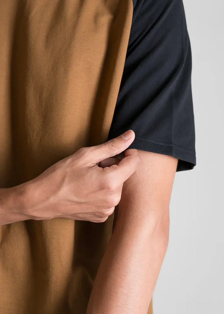 Relaxed Raglan T-Shirt Brown & Black & Black Waffle Textured Cargo Shorts